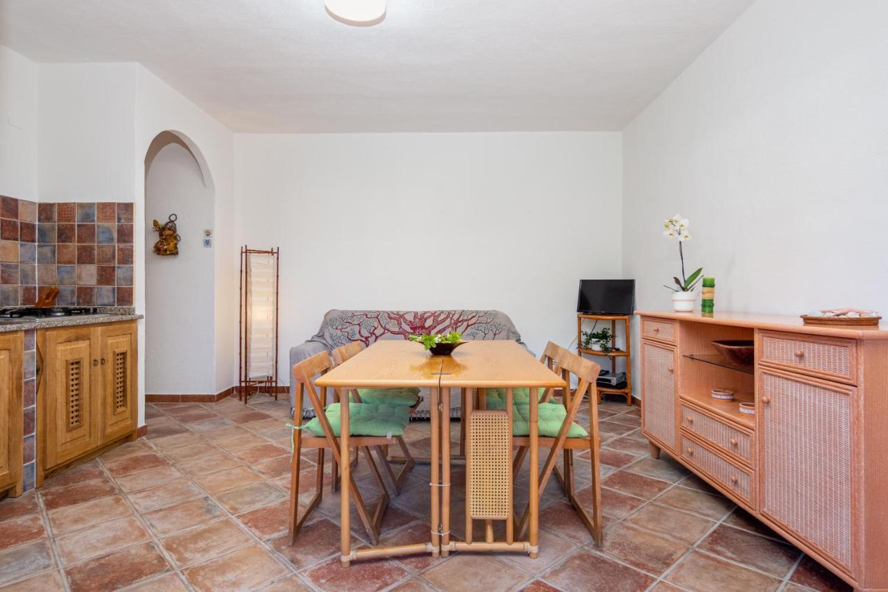 Holiday House Li Piri San Teodoro  Buitenkant foto