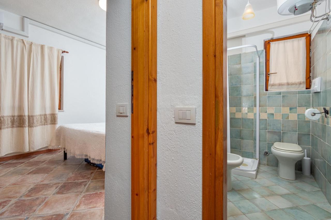 Holiday House Li Piri San Teodoro  Buitenkant foto