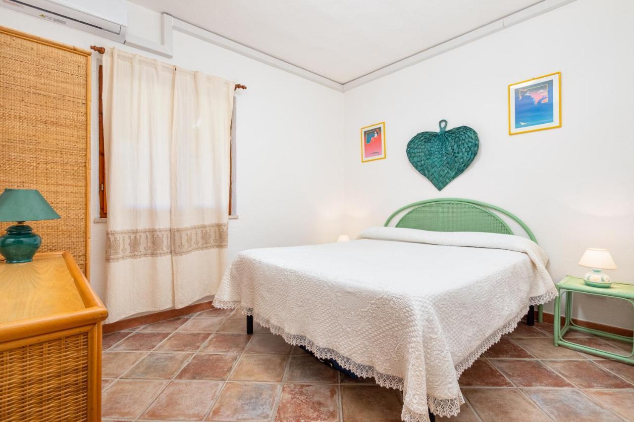 Holiday House Li Piri San Teodoro  Buitenkant foto